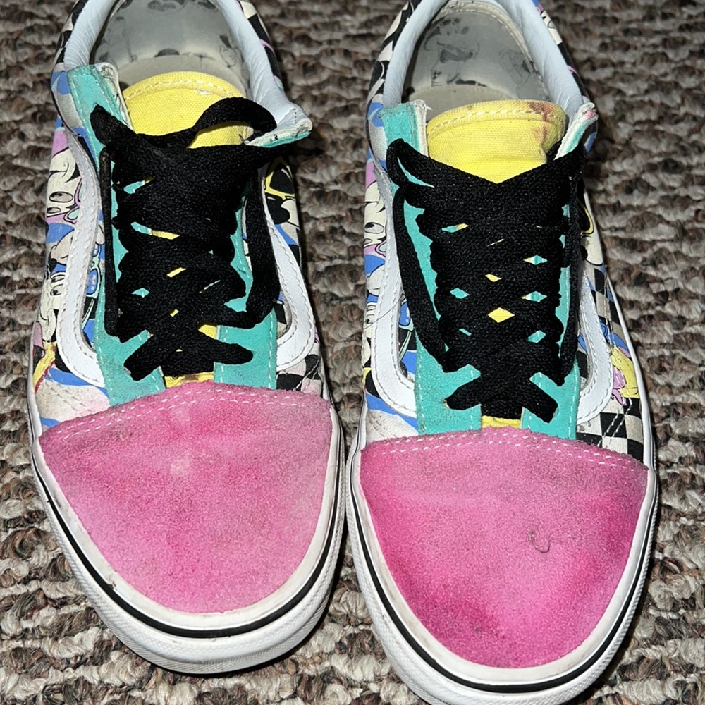Disney vans!! - Picture 4 of 7